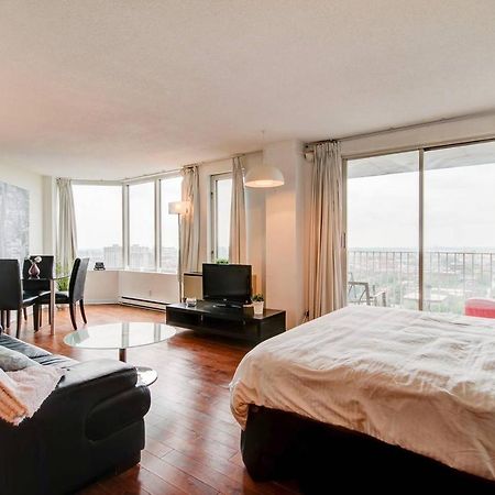 Beautiful Studio With View Of The City! Монреаль Экстерьер фото